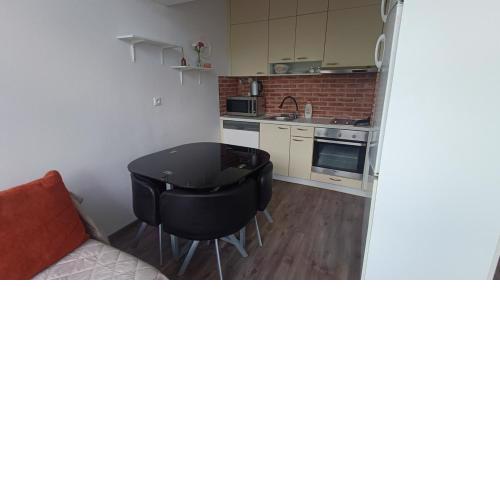 2 room Apartment, 413
