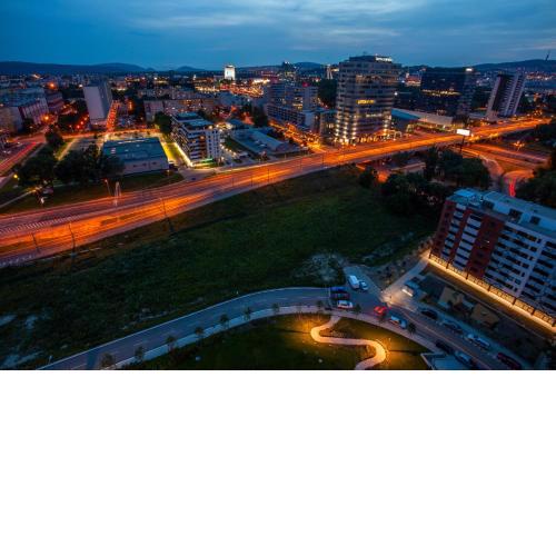 Air-Conditioned City View Apartment 24h check-in
