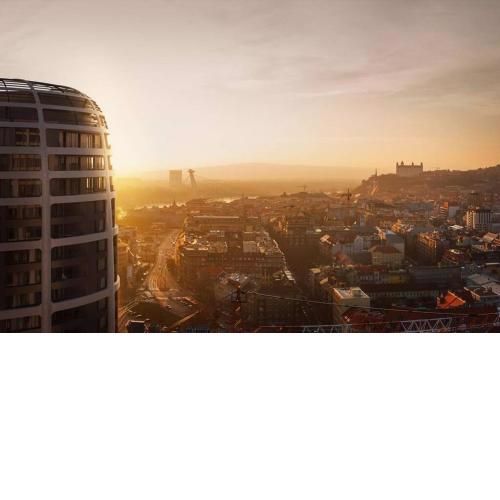 Castle view and city skyline view, Sky Park residence