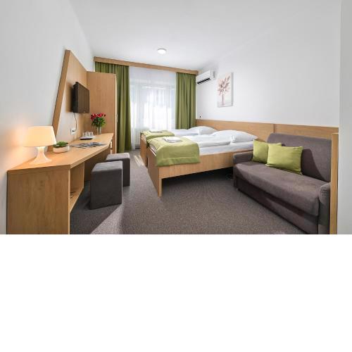 Hotel Plus