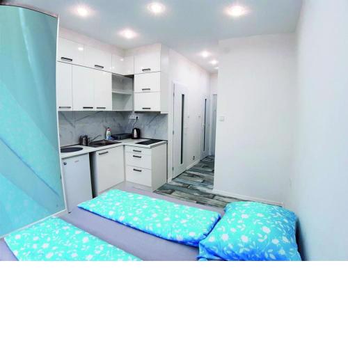 WHITE APARTMENT, Kraskova 2, BRATISLAVA